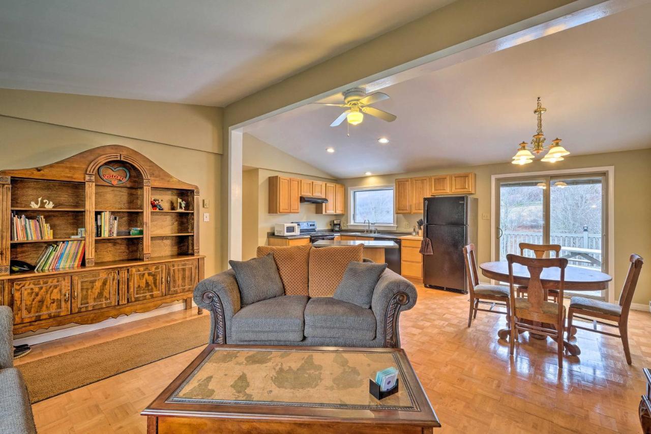 Quiet Catskills Getaway With Deck And Mtn Views New Kingston Εξωτερικό φωτογραφία