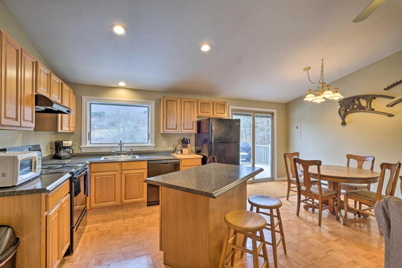 Quiet Catskills Getaway With Deck And Mtn Views New Kingston Εξωτερικό φωτογραφία