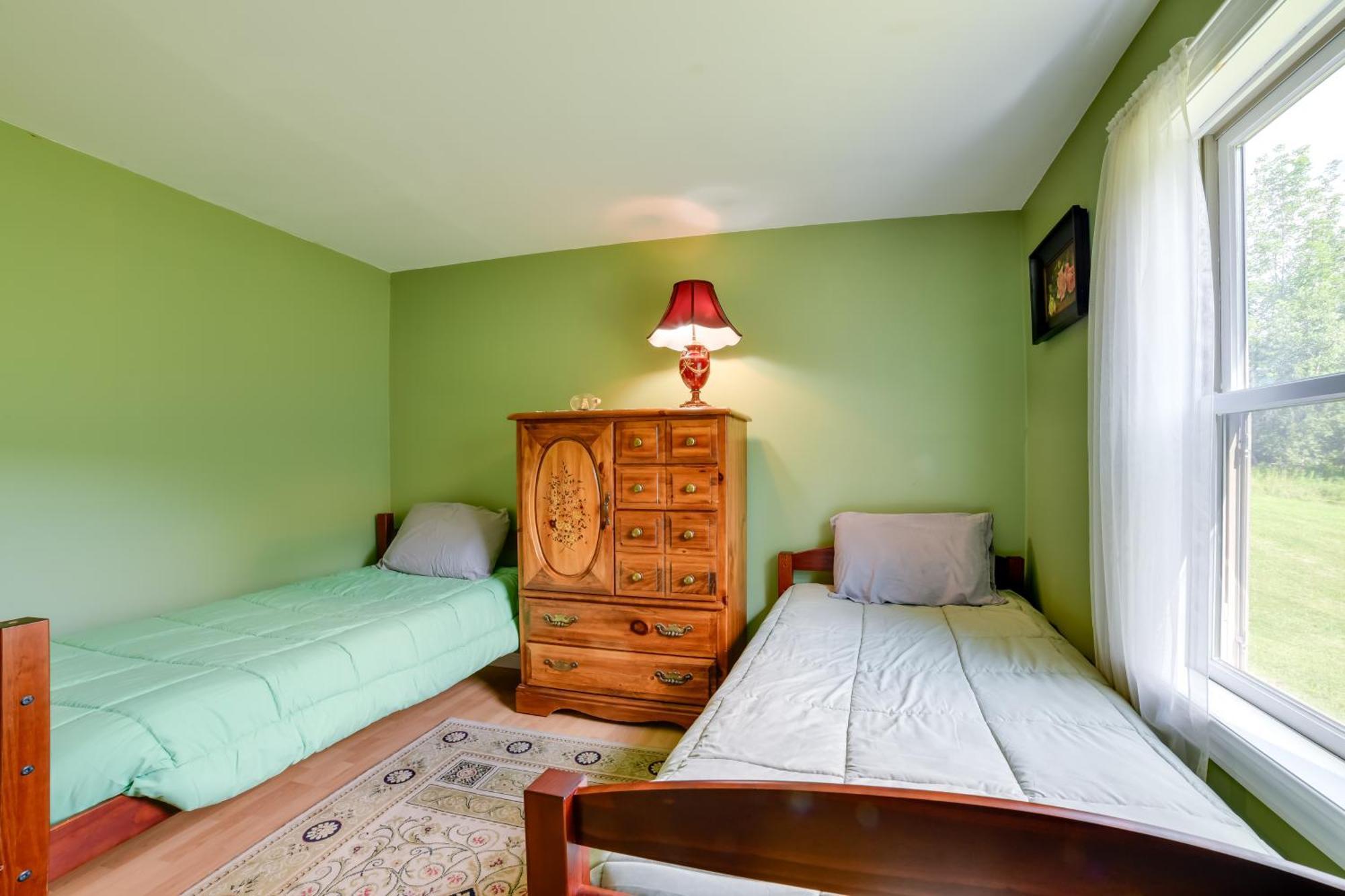 Quiet Catskills Getaway With Deck And Mtn Views New Kingston Εξωτερικό φωτογραφία