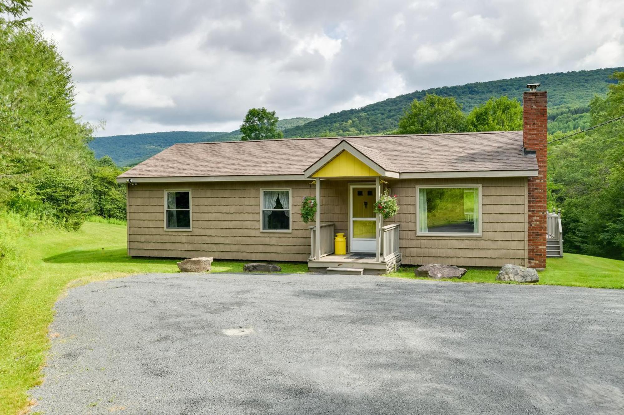 Quiet Catskills Getaway With Deck And Mtn Views New Kingston Εξωτερικό φωτογραφία