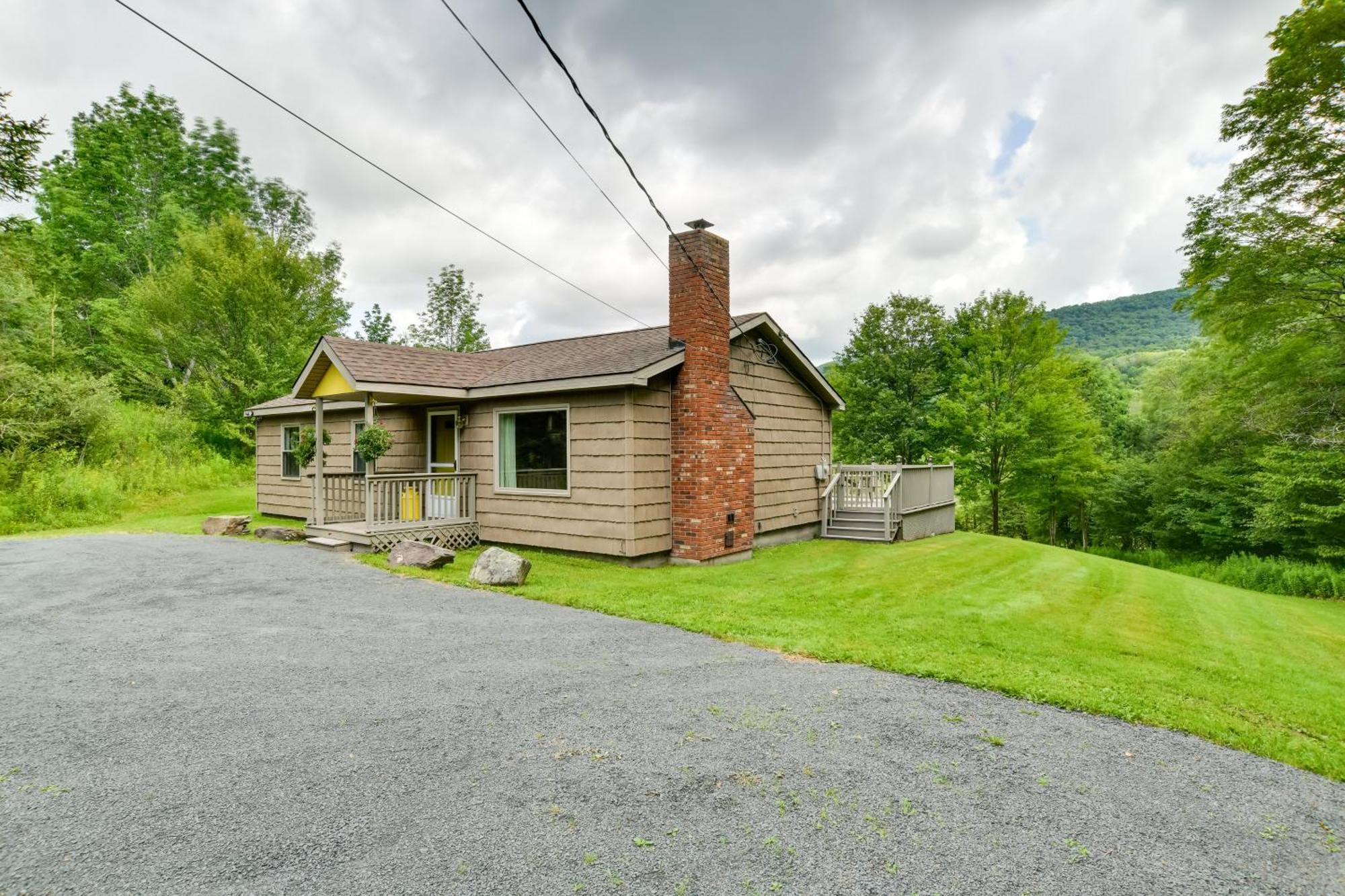 Quiet Catskills Getaway With Deck And Mtn Views New Kingston Εξωτερικό φωτογραφία